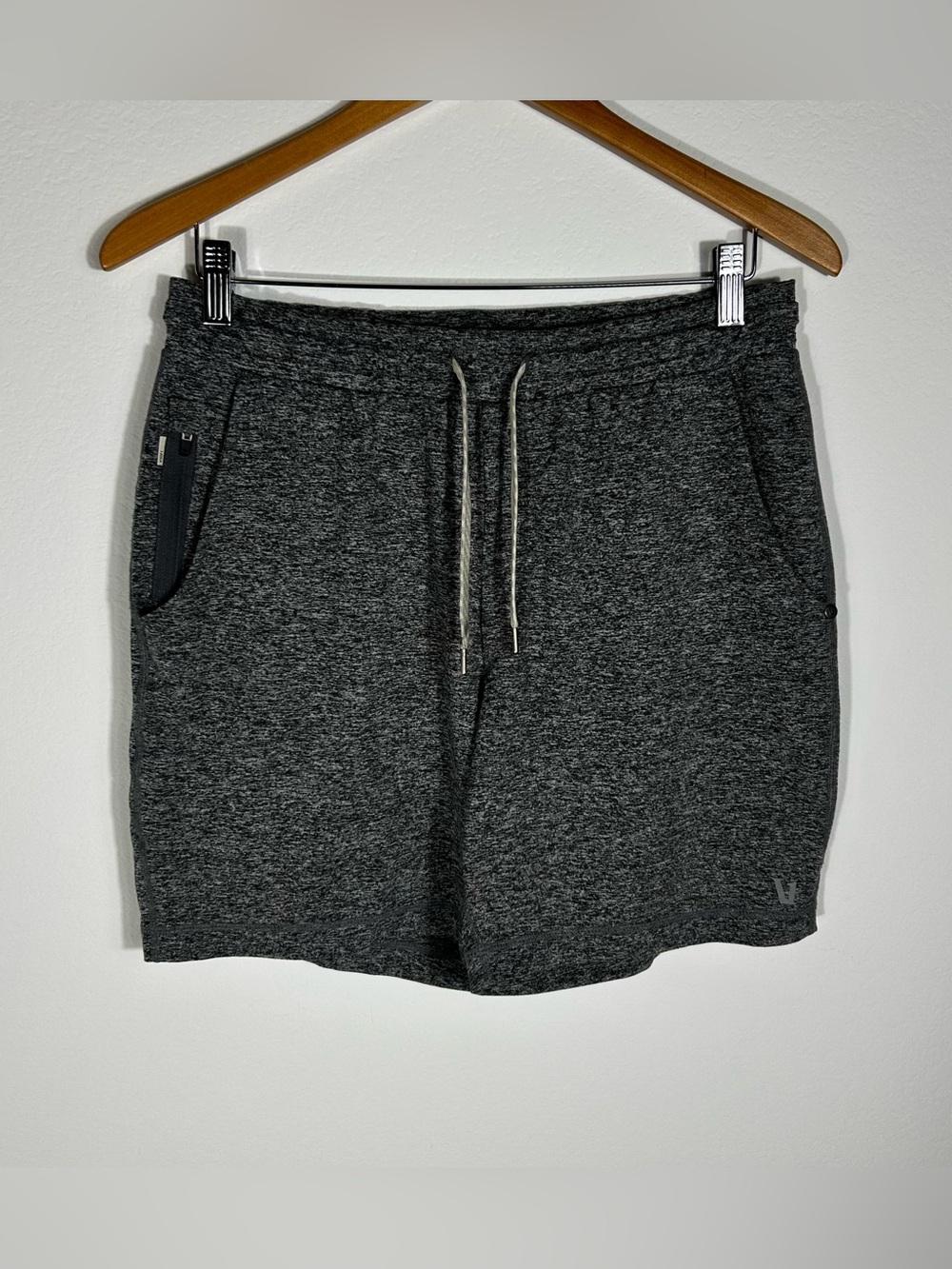 Vuori Ponto Performance Shorts Small Grey 7 Inch Inseam V344 Athletic Gym
